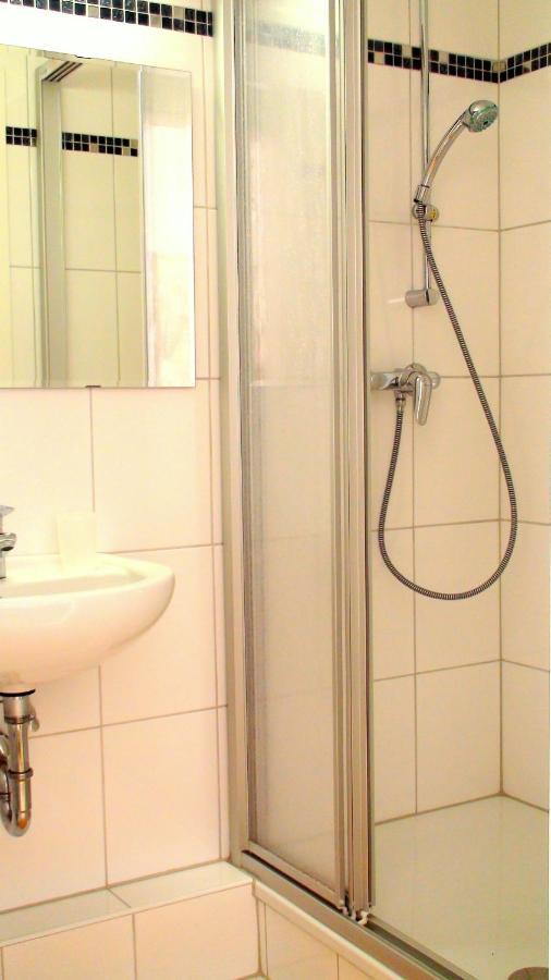 Haus Sperbermuehle Hotel Laatzen Eksteriør billede